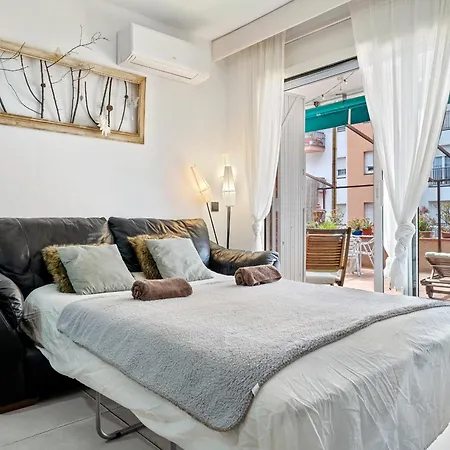 Hauzify I Terrace Σίτζες